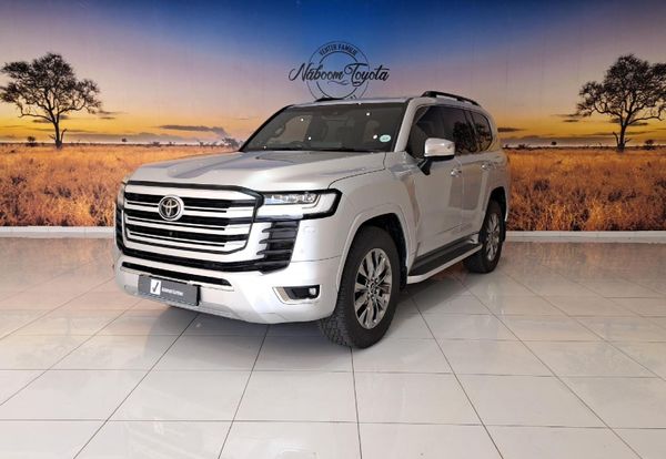 2022-Toyota-Land-Cruiser-300-V6-35-T-ZX image:1