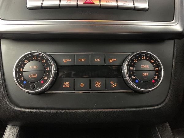 2012-Mercedes-Benz-ML-250-Bluetec image:14