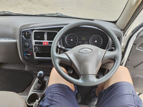 2008-Hyundai-H100-Bakkie-26i-D image:10