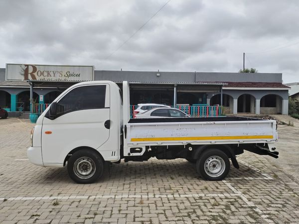 2008-Hyundai-H100-Bakkie-26i-D image:3