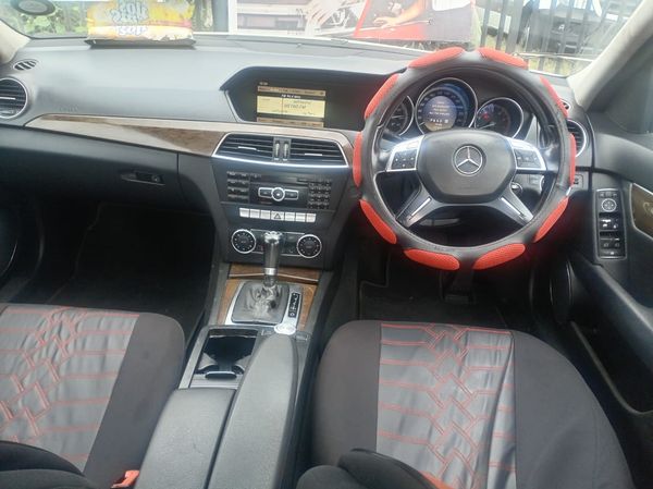 2012-Mercedes-Benz-C-Class-C-180-BE-Avantgarde-Auto image:6