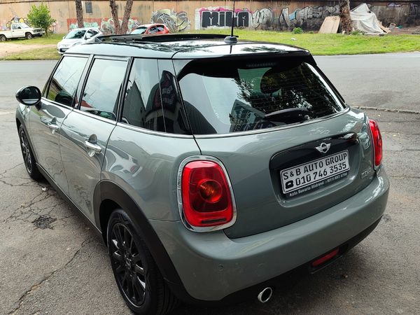 2017-MINI-Hatch-One-15T-5-dr-Auto image:12