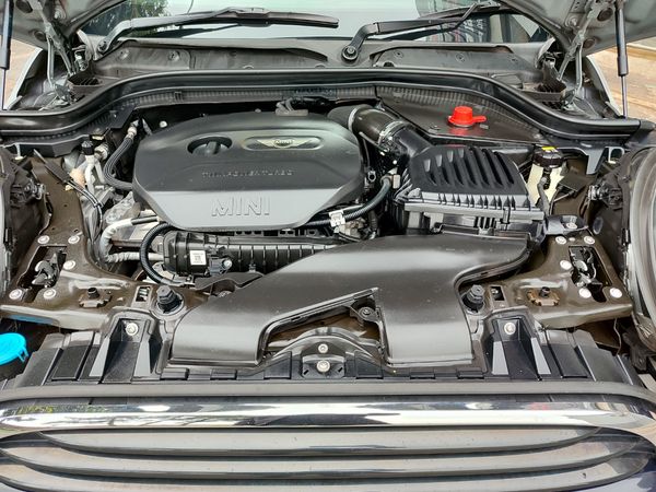 2017-MINI-Hatch-One-15T-5-dr-Auto image:32