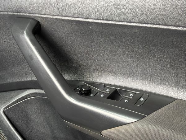 2021-Volkswagen-Polo-10-TSI-Comfortline image:14