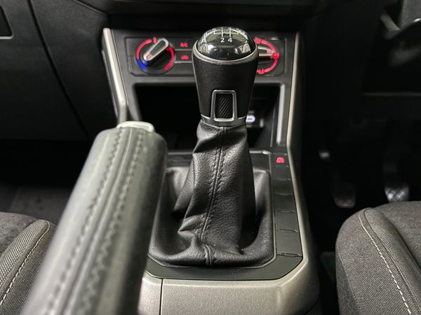 2021-Volkswagen-Polo-10-TSI-Comfortline image:18