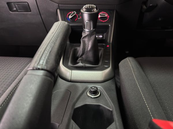 2021-Volkswagen-Polo-10-TSI-Comfortline image:27