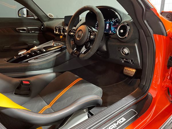 2022-Mercedes-AMG-GT-AMG-GT-Black-Series-Coupe image:5