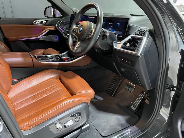 2024-BMW-X5-M60i image:7