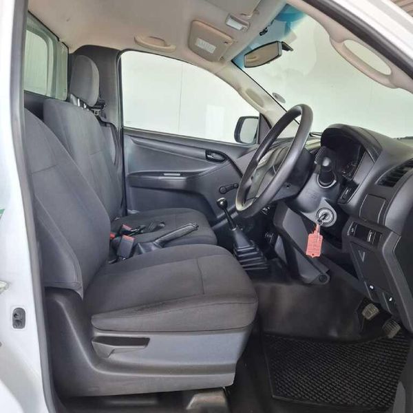 2020-Isuzu-D-Max-250-HO-Fleetside-Safety-Single-Cab image:12