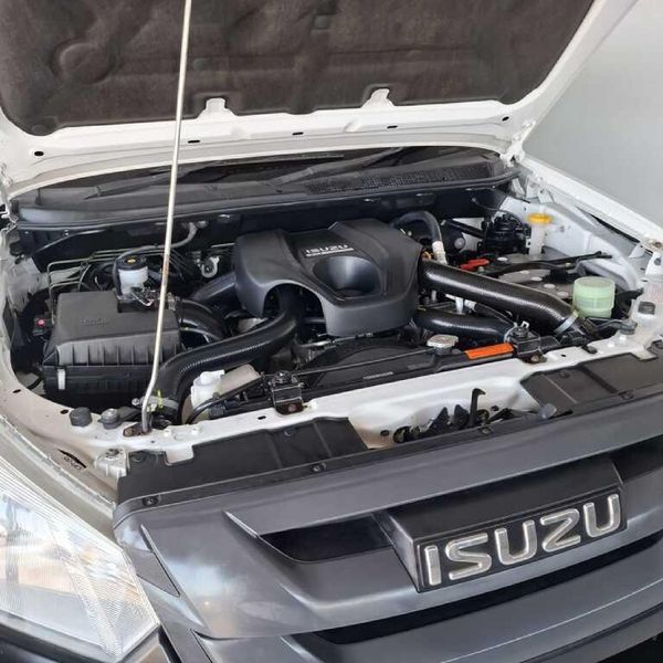 2020-Isuzu-D-Max-250-HO-Fleetside-Safety-Single-Cab image:8