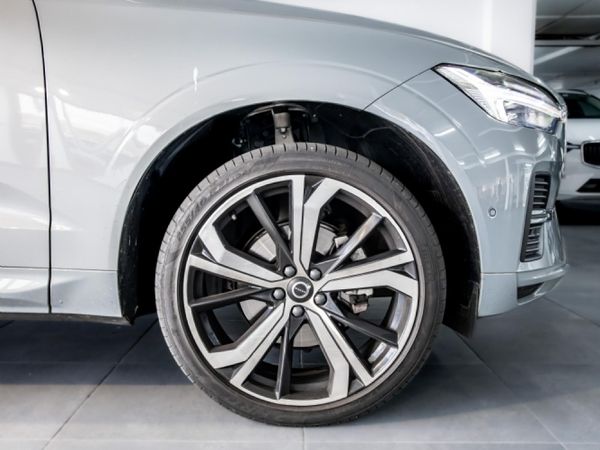 2025-Volvo-XC60-B5-Momentum-Geartronic-AWD image:9