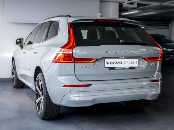 2025-Volvo-XC60-B5-Momentum-Geartronic-AWD image:1