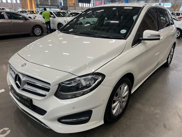 2015-Mercedes-Benz-B-Class-B-200-CDI-Auto image:6