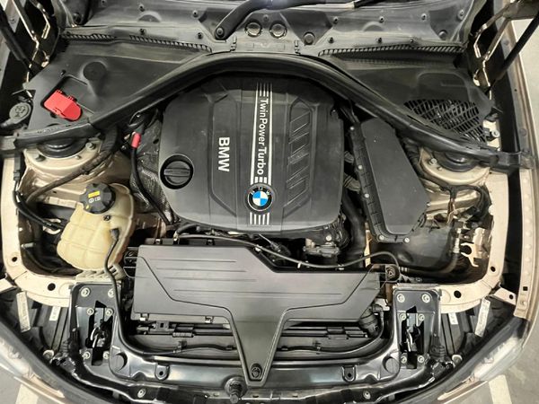 2014-BMW-3-Series-320d-Sport-Auto image:12