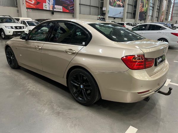 2014-BMW-3-Series-320d-Sport-Auto image:4