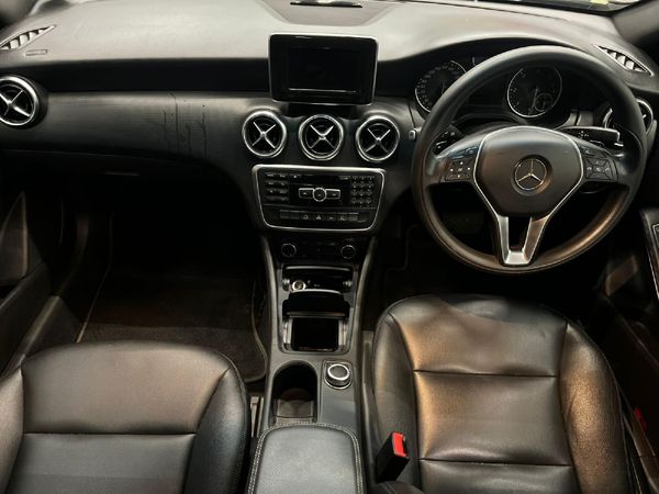2015-Mercedes-Benz-A-Class-A-220-CDI-BE-Auto image:9