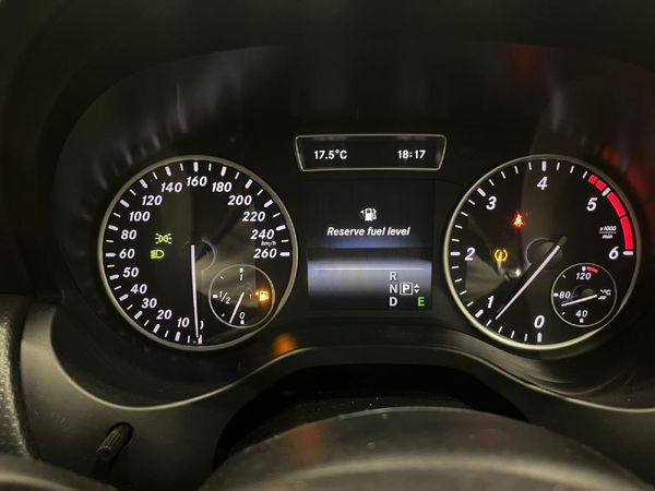 2015-Mercedes-Benz-A-Class-A-220-CDI-BE-Auto image:10