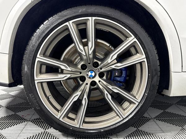 2020-BMW-X5-M50d image:7