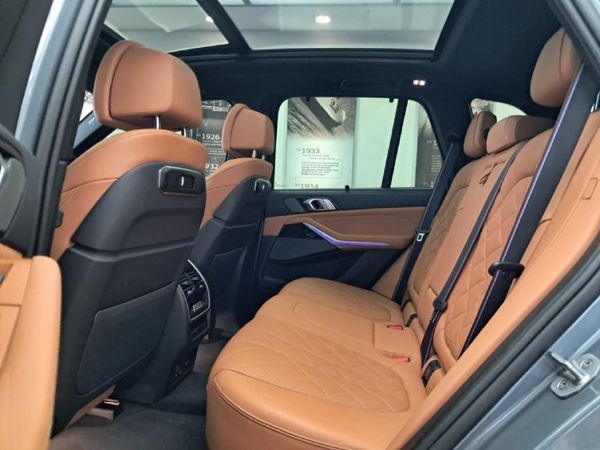 2025-BMW-X5-xDrive30d-M-Sport-Pro image:12