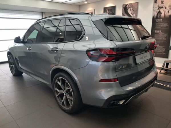 2025-BMW-X5-xDrive30d-M-Sport-Pro image:5