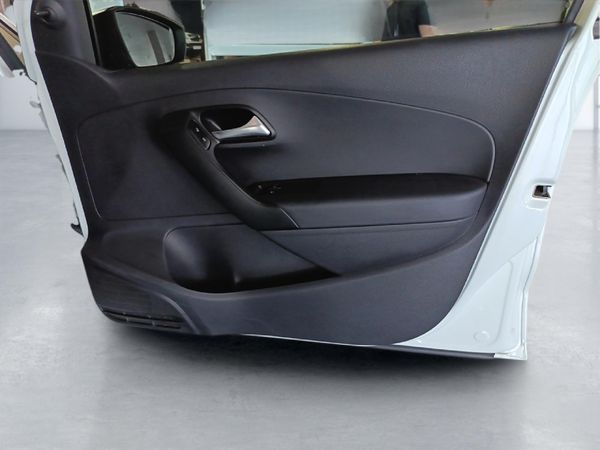 2025-Volkswagen-Polo-Vivo-14 image:14