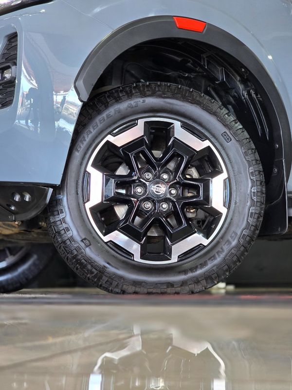 2024-Nissan-Navara-25-DDTi-PRO-4X-4X4-Auto-Double-Cab image:1
