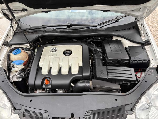 2006-Volkswagen-Golf-20-TDI-Sportline image:7