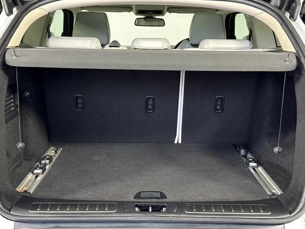 2012-Land-Rover-Range-Rover-Evoque-20-Si4-Dynamic-Coupe image:12