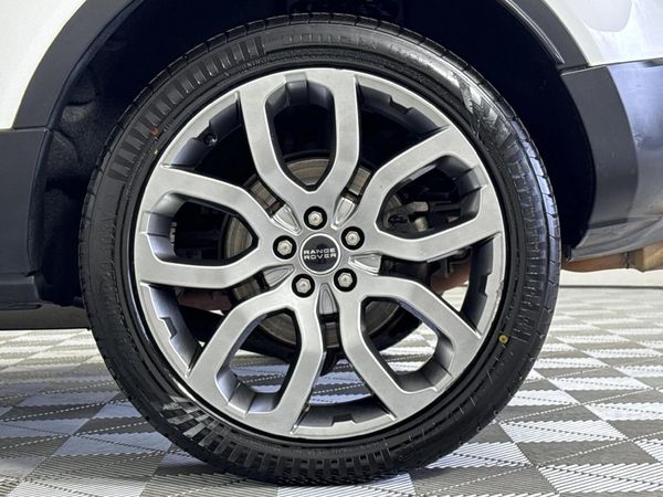 2012-Land-Rover-Range-Rover-Evoque-20-Si4-Dynamic-Coupe image:4