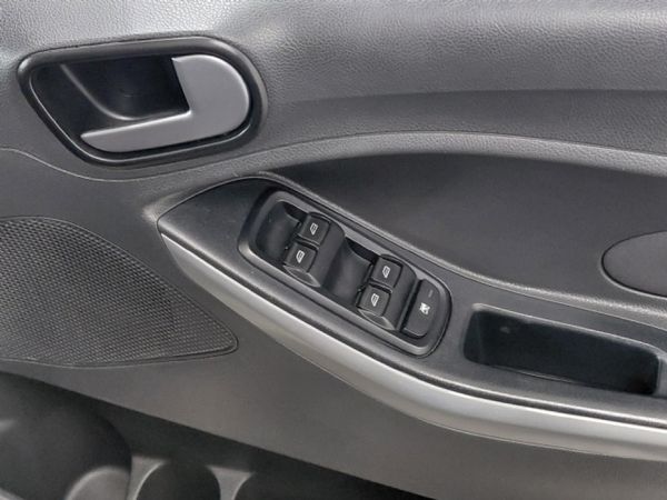 2022-Ford-Figo-15Ti-VCT-Trend-5-dr image:10