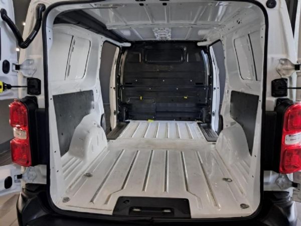 2023-Opel-Vivaro-Cargo-20-TD-Panel-Van image:10