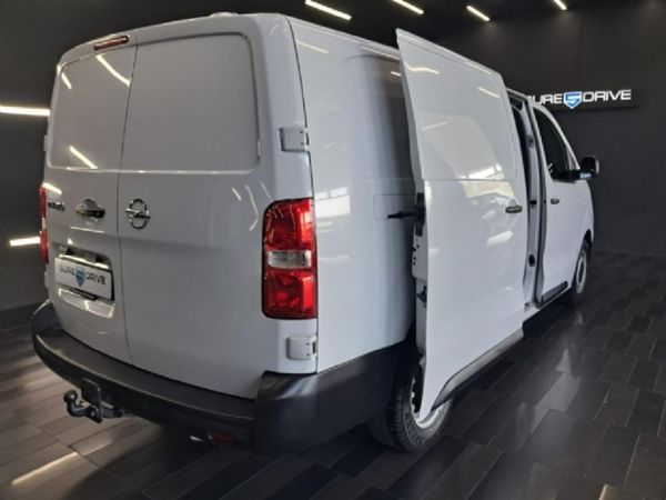 2023-Opel-Vivaro-Cargo-20-TD-Panel-Van image:13