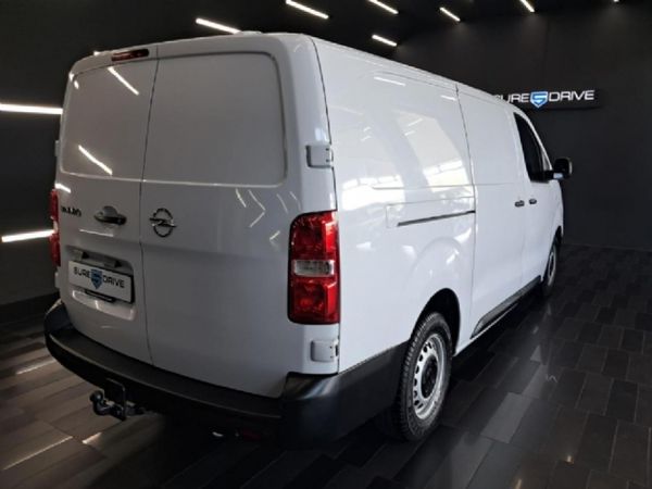 2023-Opel-Vivaro-Cargo-20-TD-Panel-Van image:8