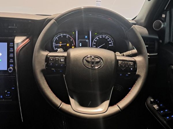 2026-Toyota-Fortuner-28-GD-6-VX-Auto-mHev image:14