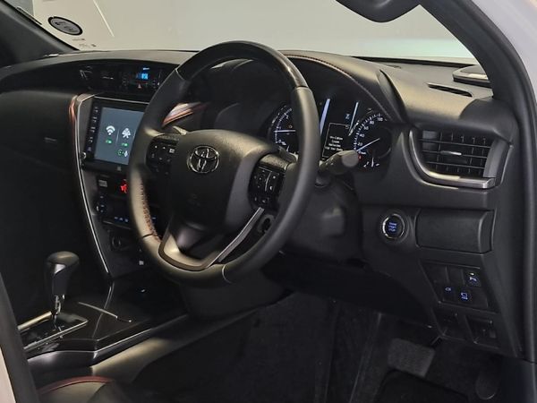 2026-Toyota-Fortuner-28-GD-6-VX-Auto-mHev image:16