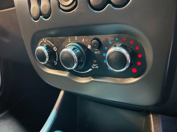 2020-Nissan-NP200-15-dCi-Safety-Pack image:7