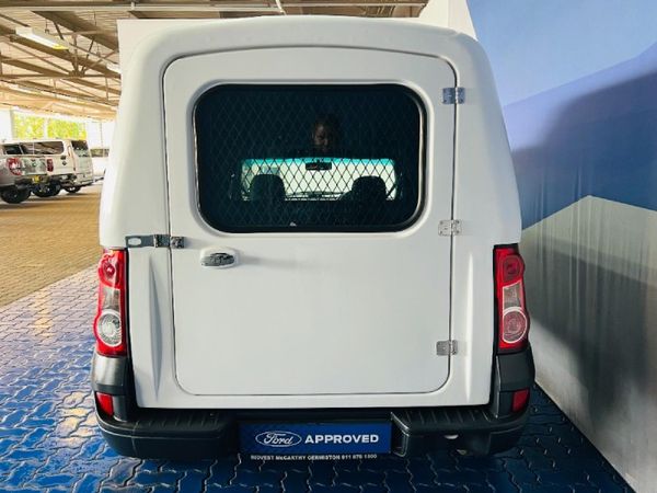 2020-Nissan-NP200-15-dCi-Safety-Pack image:8
