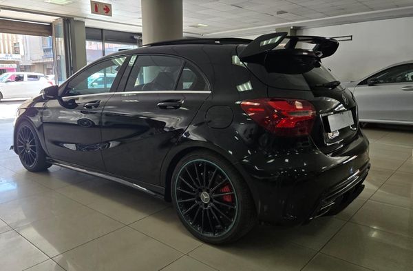 2016-Mercedes-AMG-A-Class-A45-AMG-4Matic image:11