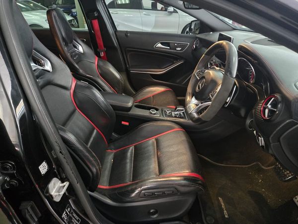 2016-Mercedes-AMG-A-Class-A45-AMG-4Matic image:14