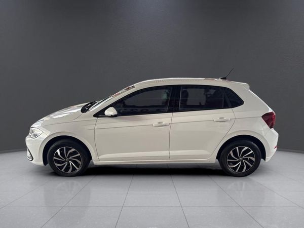 2025-Volkswagen-Polo-10-TSI-Life image:3