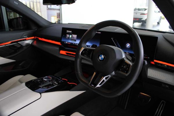 2025-BMW-5-Series-520d-M-Sport image:11