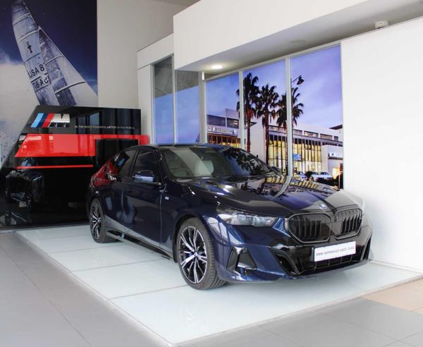 2025-BMW-5-Series-520d-M-Sport image:2
