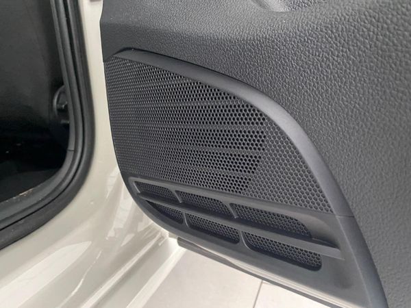 2025-Volkswagen-Polo-Vivo-14 image:20