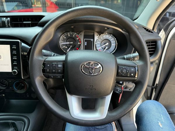 2023-Toyota-Hilux-24-GD-6-Raider-4x4-Single-Cab image:11