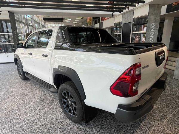 2026-Toyota-Hilux-28-GD-6-RB-Legend-RS-Auto-Double-Cab-mHev image:5