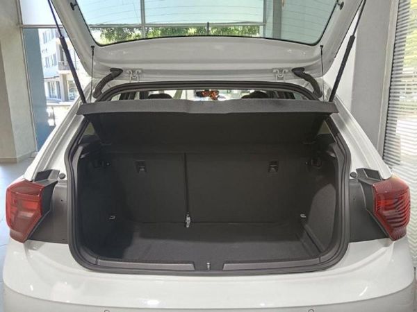 2023-Volkswagen-Polo-10-TSI-Life image:5