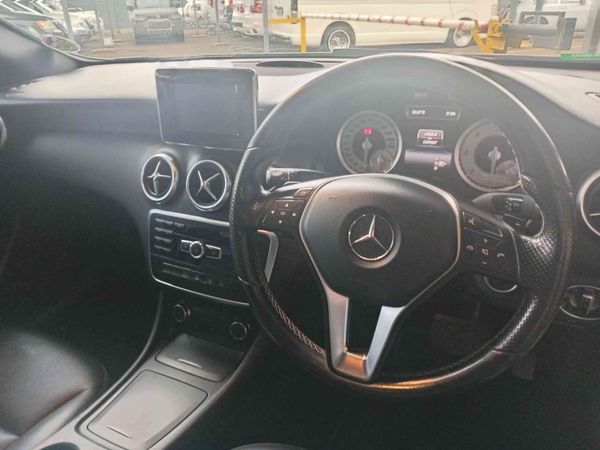 2016-Mercedes-Benz-A-Class-A-200d-Style-Auto image:6