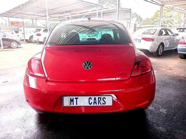 2014-Volkswagen-Beetle-14-TSI-Sport-Auto image:4