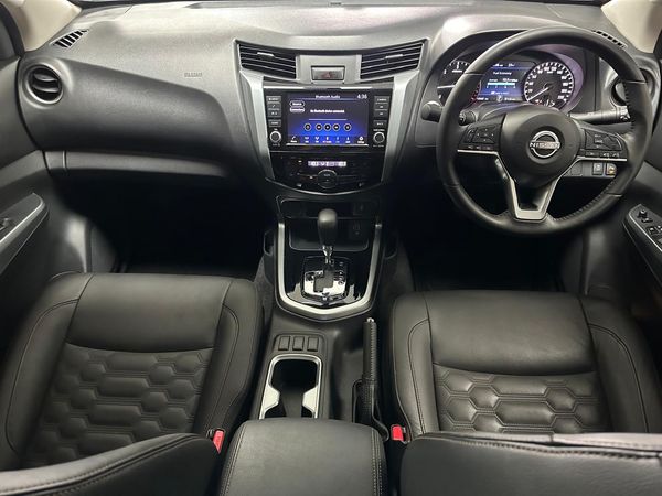 2025-Nissan-Navara-25DDTi-Stealth-Auto image:9