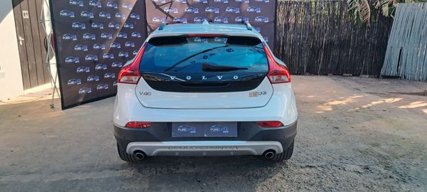 2017-Volvo-V40-D3-Inscription-Auto image:5